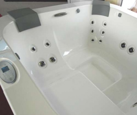 Спа бассейн Jacuzzi Delfi Спа бассейн Jacuzzi Delfi